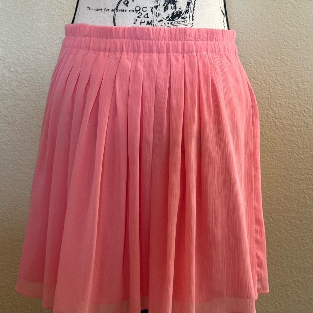 EUC LOFT Petites Women Coral Pink Mini Pleated Lined Skater Skirt, Small Petite
